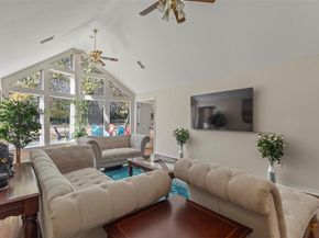 1522  Oakwood Drive , Denton Texas 76205