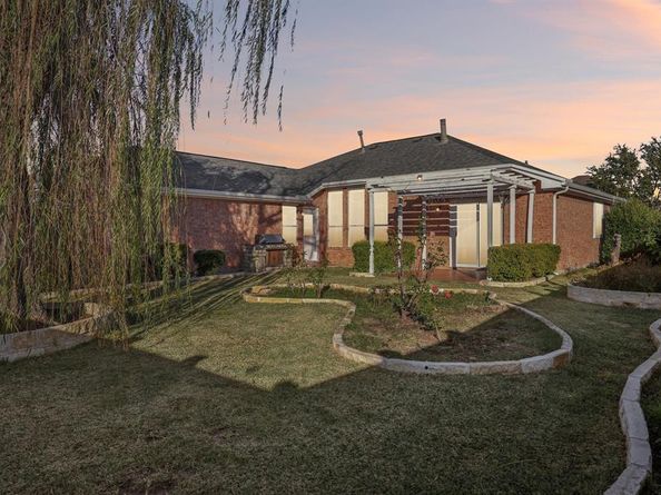 7313  San Carlos Drive , Rowlett Texas 75089