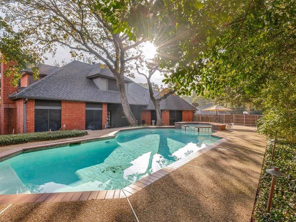 2400  Wild Rose Court , Arlington Texas 76006