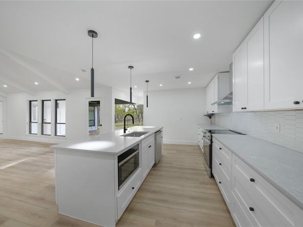 2708  Lark Circle , Plano Texas 75075