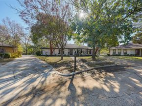 2708  Lark Circle , Plano Texas 75075