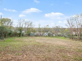 928  Ash Crescent Street , Fort Worth Texas 76104