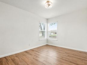 928  Ash Crescent Street , Fort Worth Texas 76104