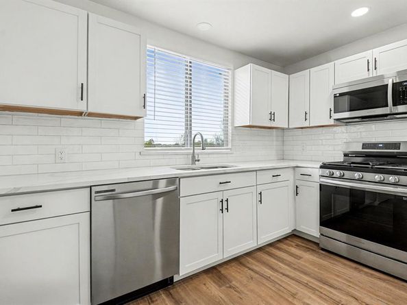 928  Ash Crescent Street , Fort Worth Texas 76104