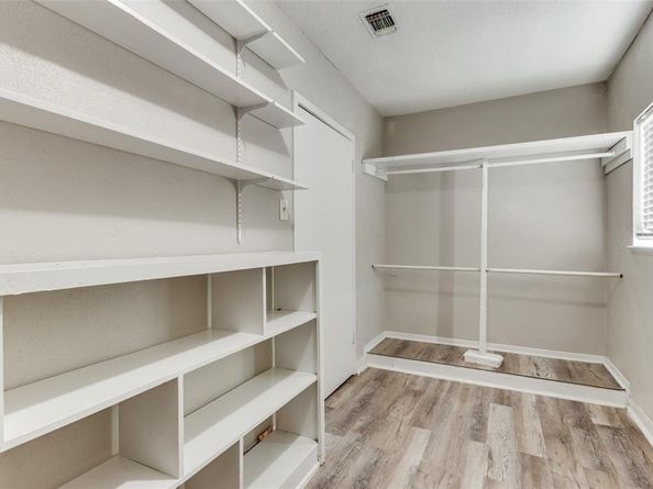 2705 W Fuller Avenue , Fort Worth Texas 76133