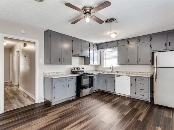 2705 W Fuller Avenue , Fort Worth Texas 76133