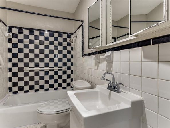 2705 W Fuller Avenue , Fort Worth Texas 76133