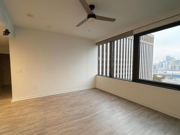 1200  Main Street  902, Dallas Texas 75202