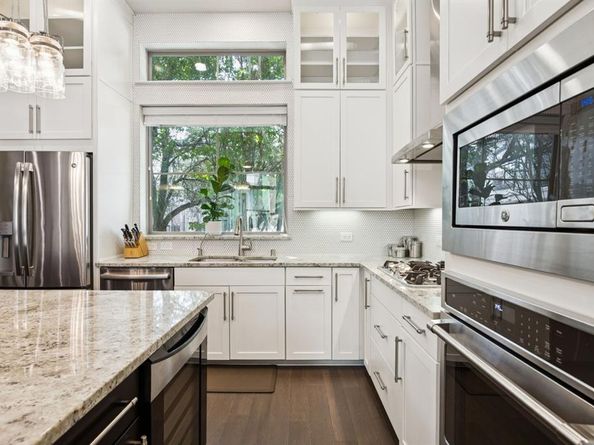 779  Lacey Oaks Place , Dallas Texas 75204