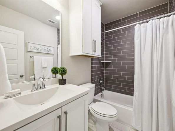 779  Lacey Oaks Place , Dallas Texas 75204