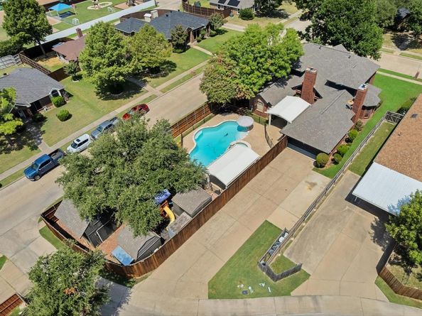 2600  Bowie Drive , Mesquite Texas 75181