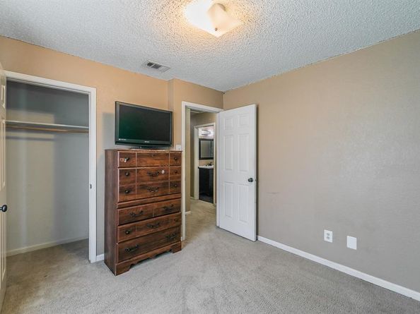 5915  Rocky Point Drive , Arlington Texas 76018
