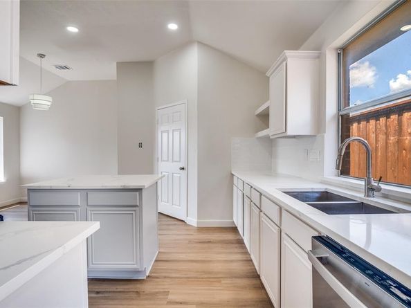 7501  Westway Drive , Rowlett Texas 75089