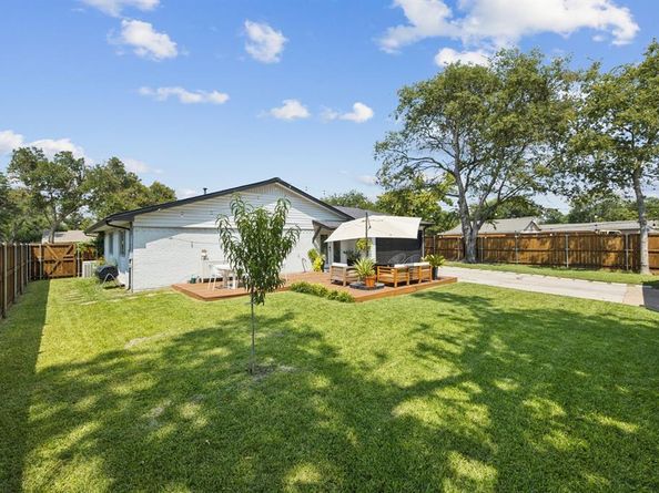 1102  Wake Drive , Richardson Texas 75081
