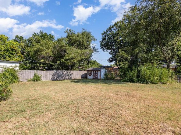 1612  Dent Street , Garland Texas 75042