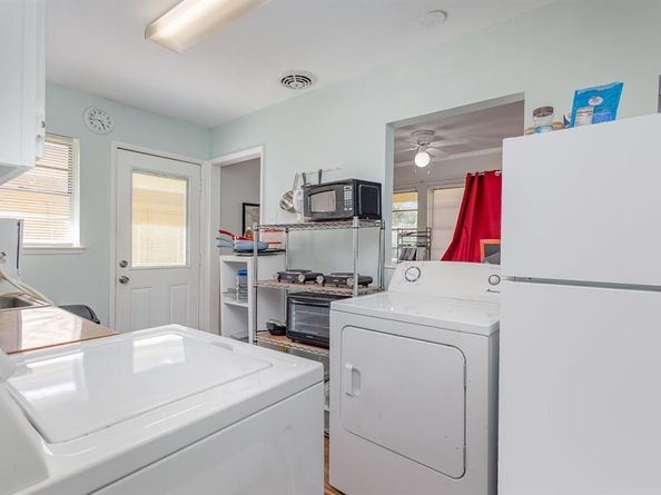 1612  Dent Street , Garland Texas 75042