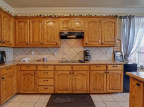 1031  Loblolly Pine Drive , Arlington Texas 76012