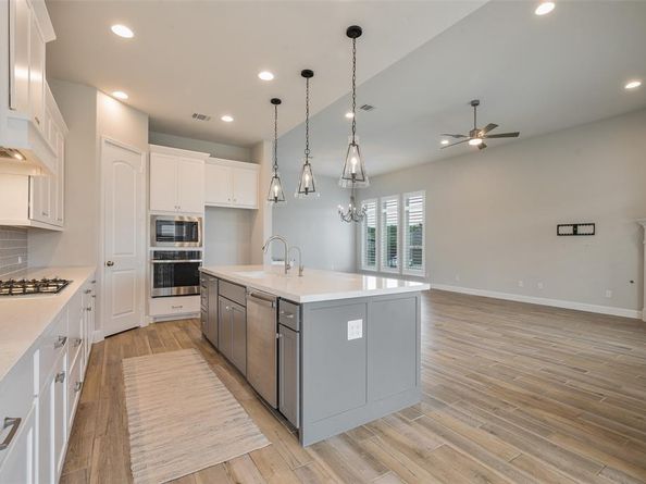 1008  Turtle Creek Avenue , Denton Texas 76210