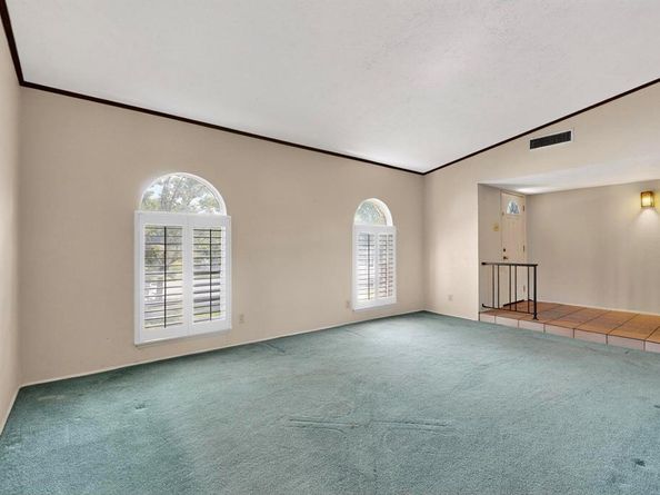 11033  Mccree Road , Dallas Texas 75238