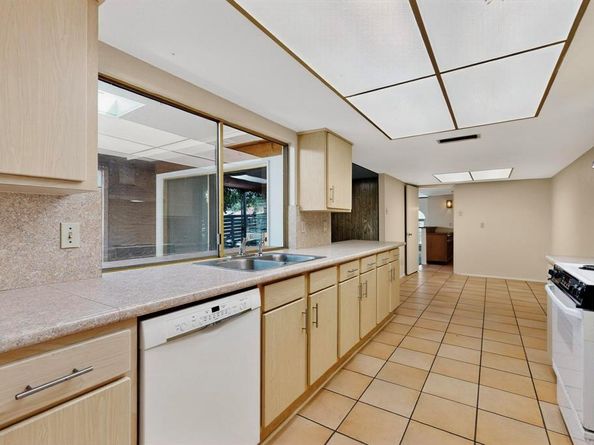 11033  Mccree Road , Dallas Texas 75238