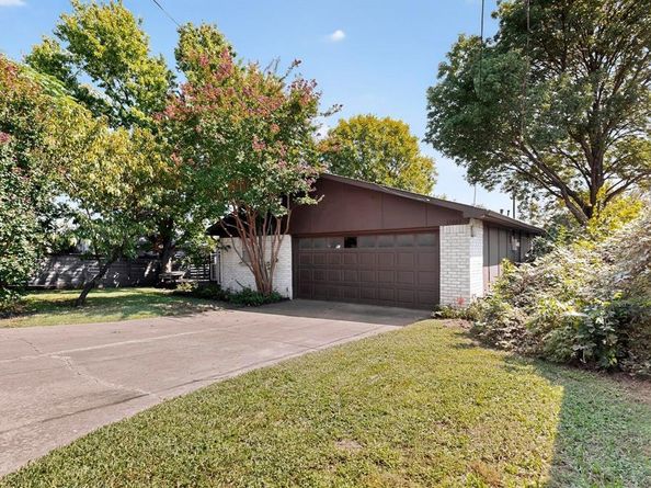 11033  Mccree Road , Dallas Texas 75238