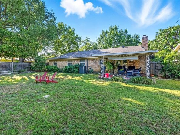 1703  Park Hill Drive , Arlington Texas 76012