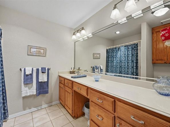 1703  Park Hill Drive , Arlington Texas 76012