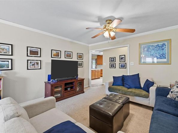 1703  Park Hill Drive , Arlington Texas 76012
