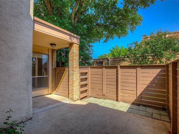 3121  Park Lane  1184, Dallas Texas 75220