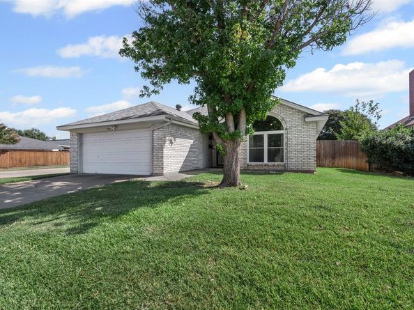 7301  Wagonwheel Road , Fort Worth Texas 76133