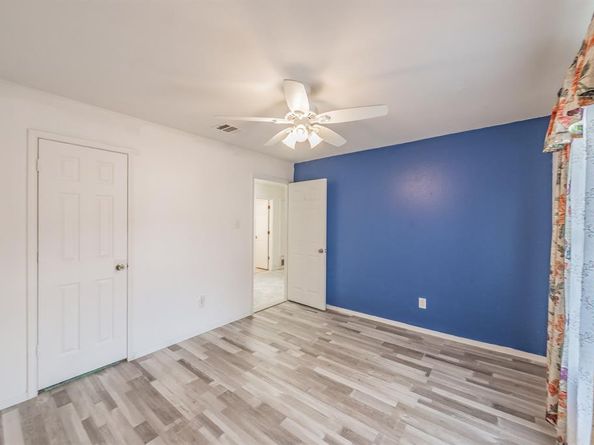 4004  Cypress Springs Drive , Arlington Texas 76001