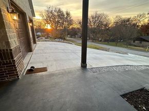 8912  Holt Street , Lakeside Texas 76135