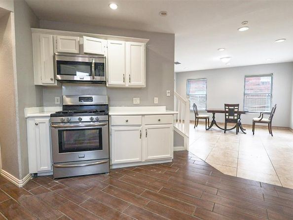 815  Valleycreek Road , Mesquite Texas 75181
