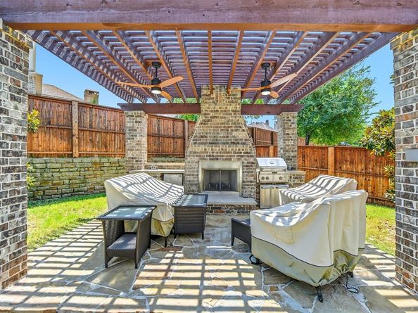 8920  Charles Street , Lantana Texas 76226