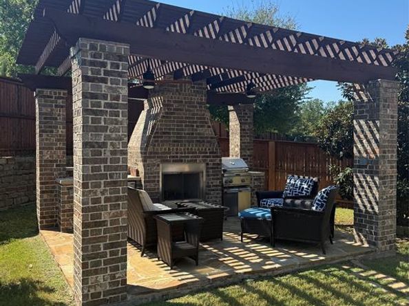 8920  Charles Street , Lantana Texas 76226