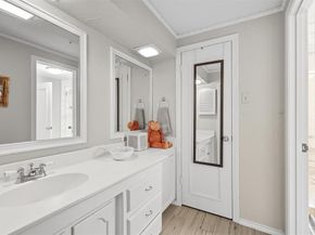 3904  Stonehenge Road , Fort Worth Texas 76109