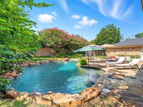 3904  Stonehenge Road , Fort Worth Texas 76109