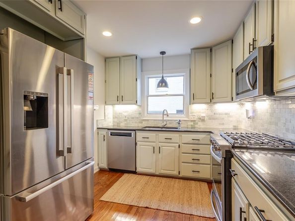 7515  Marquette Street , Dallas Texas 75225