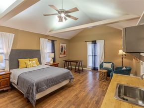 7515  Marquette Street , Dallas Texas 75225
