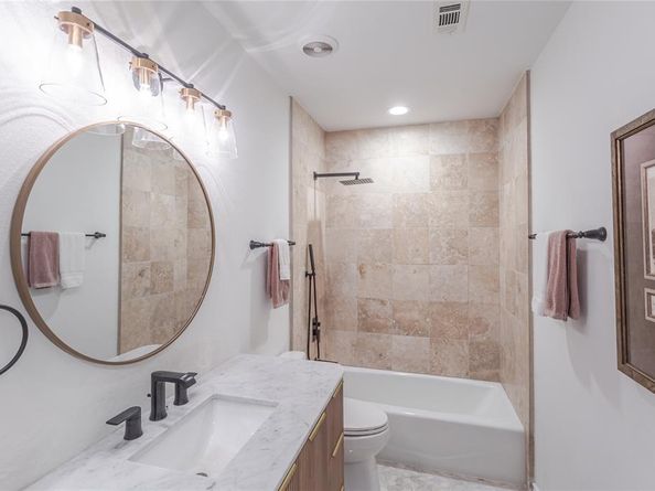 7515  Marquette Street , Dallas Texas 75225