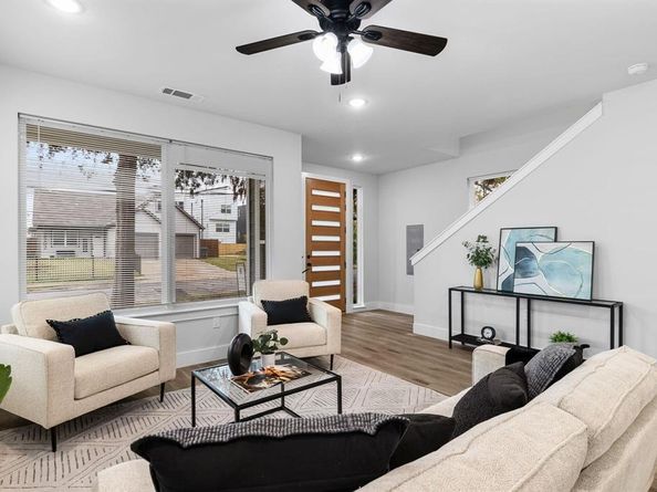 2500  Lowery Street , Dallas Texas 75215