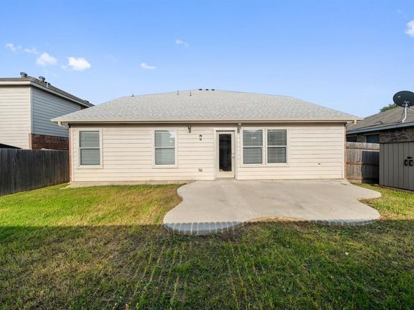 10449  Hideaway Trail , Fort Worth Texas 76131