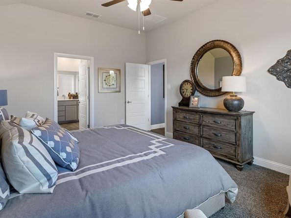 2700  MCCORMICK Street , Denton Texas 76205