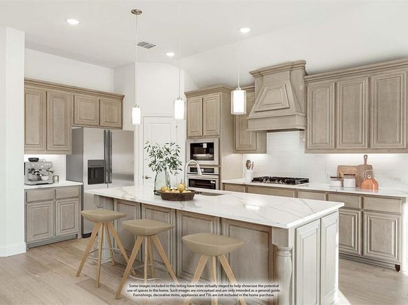 5605  Hazelnut Lane , Denton Texas 76226