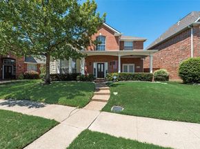 9013  Crown Point Circle , Irving Texas 75063