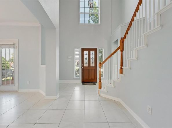 9013  Crown Point Circle , Irving Texas 75063