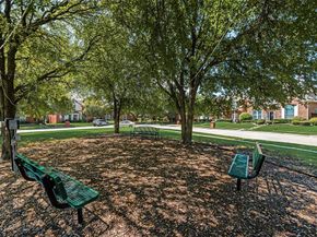 9013  Crown Point Circle , Irving Texas 75063