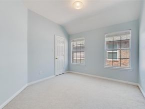 9013  Crown Point Circle , Irving Texas 75063