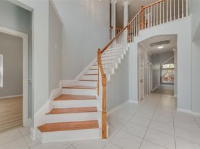 9013  Crown Point Circle , Irving Texas 75063