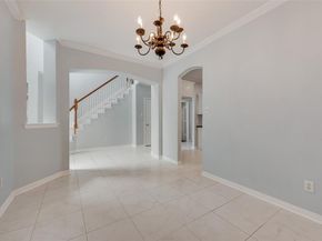 9013  Crown Point Circle , Irving Texas 75063